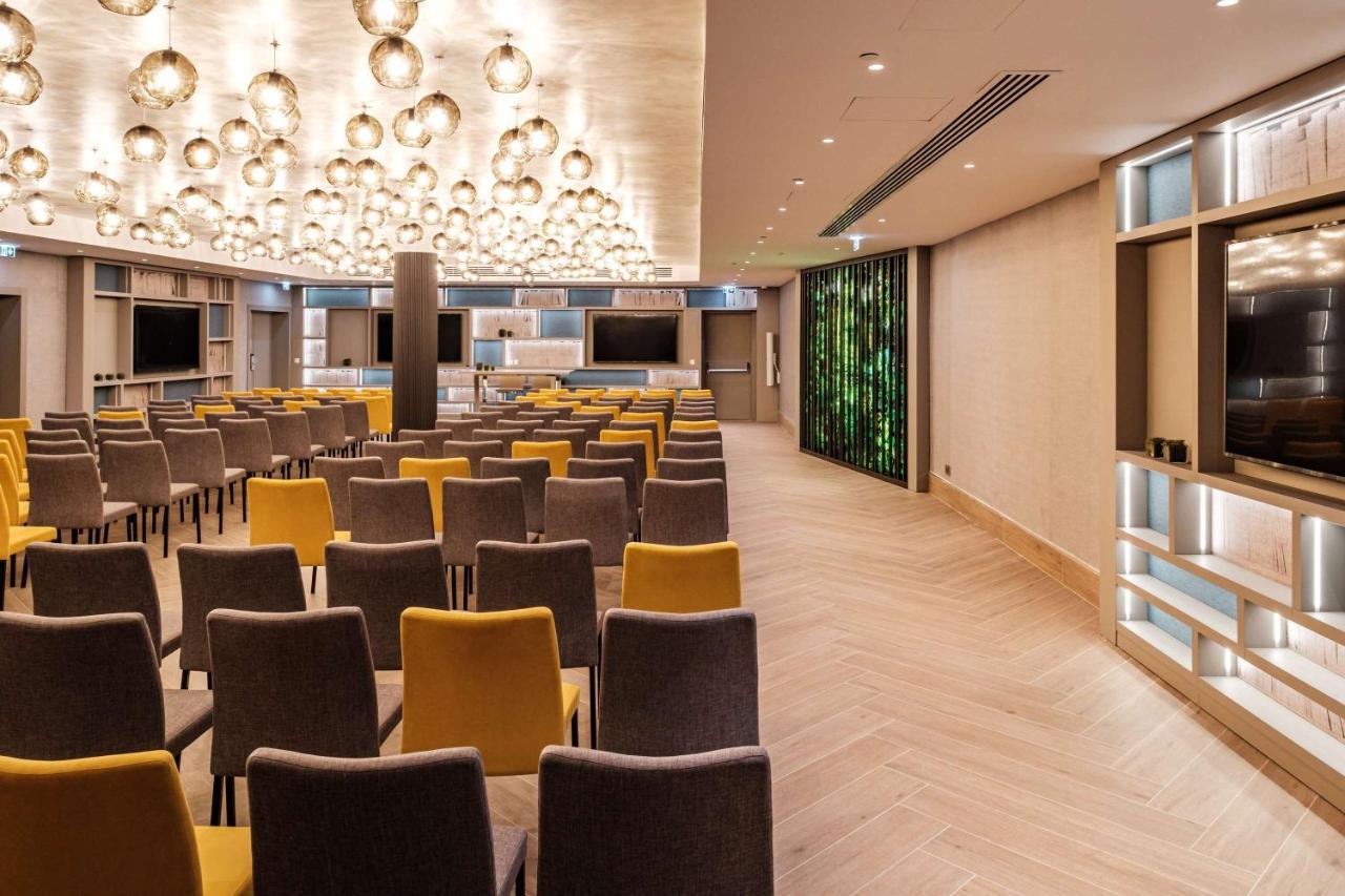 Hyatt Regency Malta Hotel Saint Julian's Exterior photo The Club at London Heathrow Airport